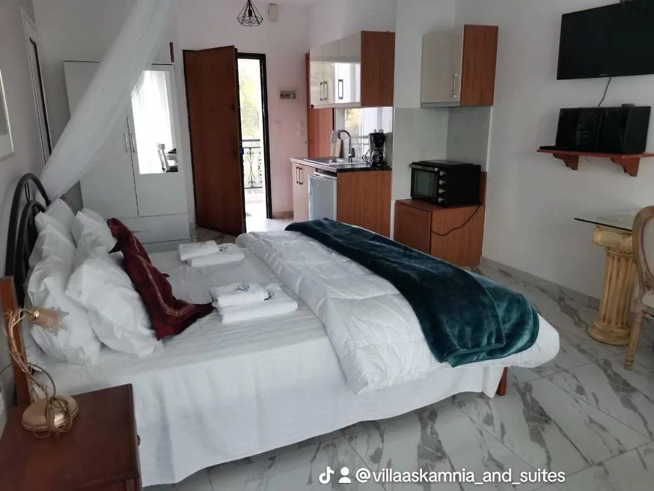 Villa Askamnia And Suites Nikiti